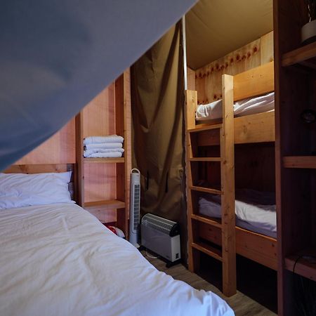 Sunset Retreats Safari Tent Ombersley 외부 사진
